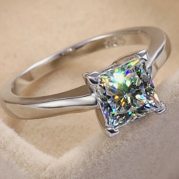 Proposal promise wedding Prong diamond Ring - Picture 2 of 5